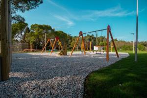 Priljubljena plaža v Strunjanu pričakuje kopalce v prenovljeni podobi 10